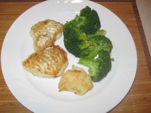 Cod fish with steamed broccoli