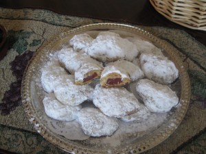 Skaltsounia with loukoumia