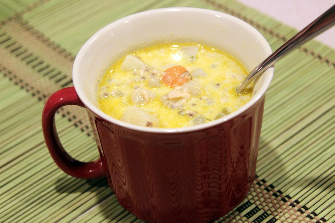 Chowder with pink salmon and chia seeds